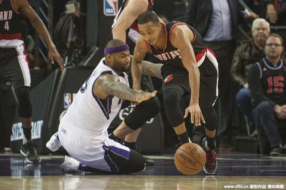 阿丽娜在采 阿丽娜在采