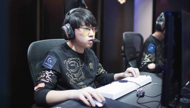 的交错命运 的交错命运